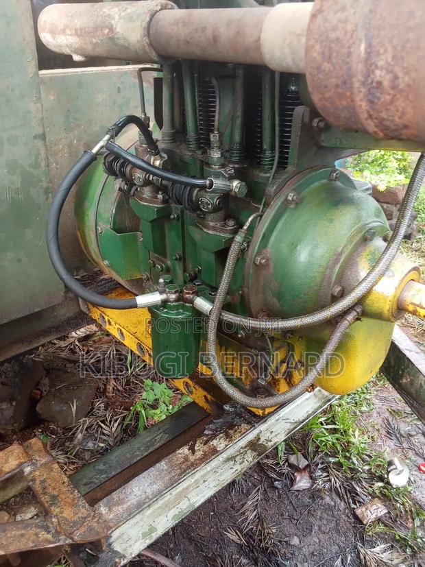 Concrete Mixer Engine - thumbnail 4