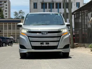 Toyota Noah 2020 Silver