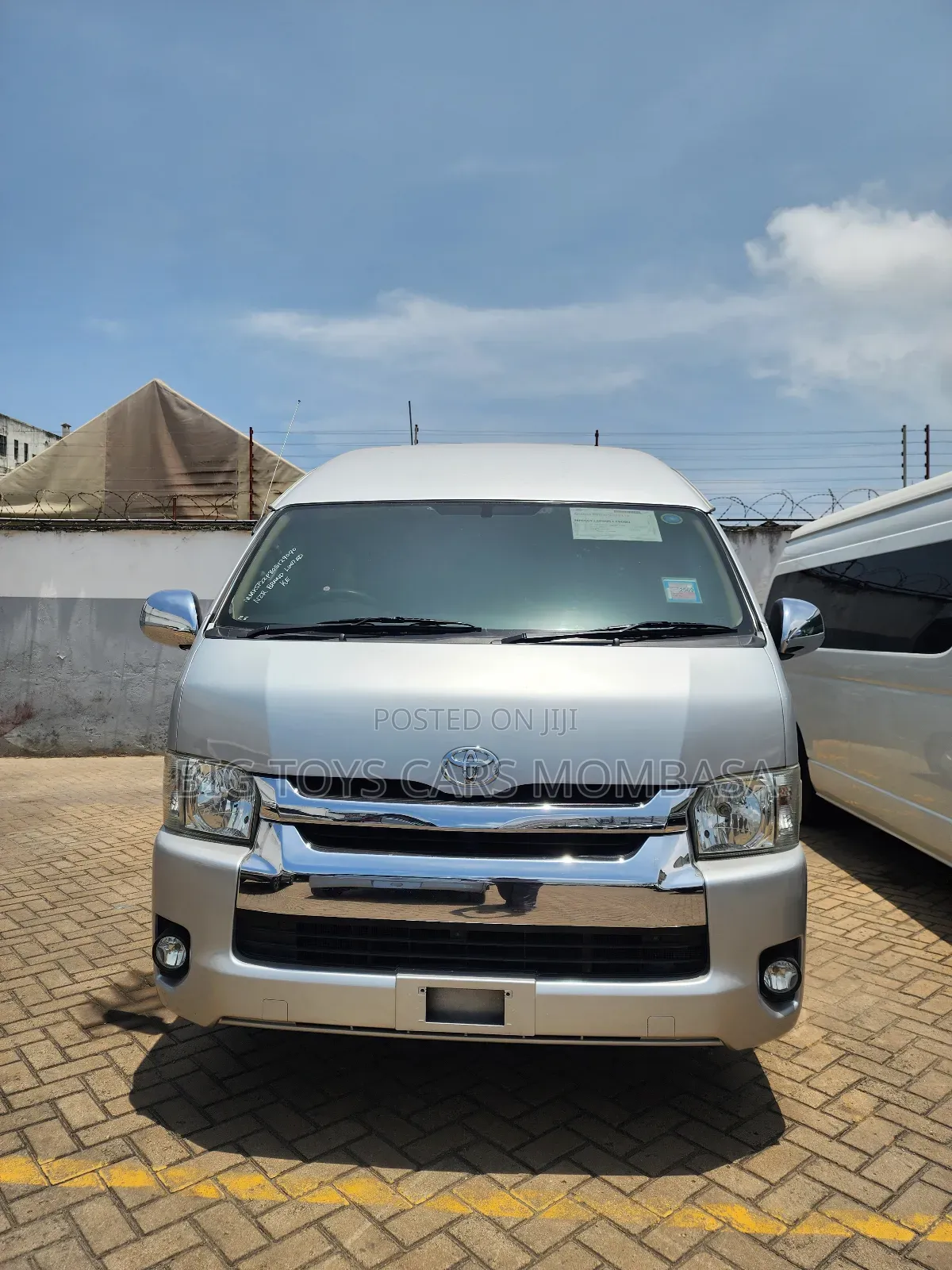 Toyota HiAce 2019 Silver