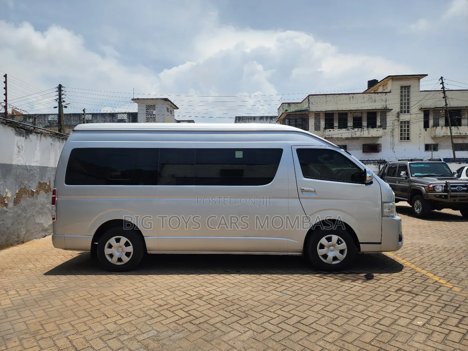 Toyota HiAce 2019 Silver