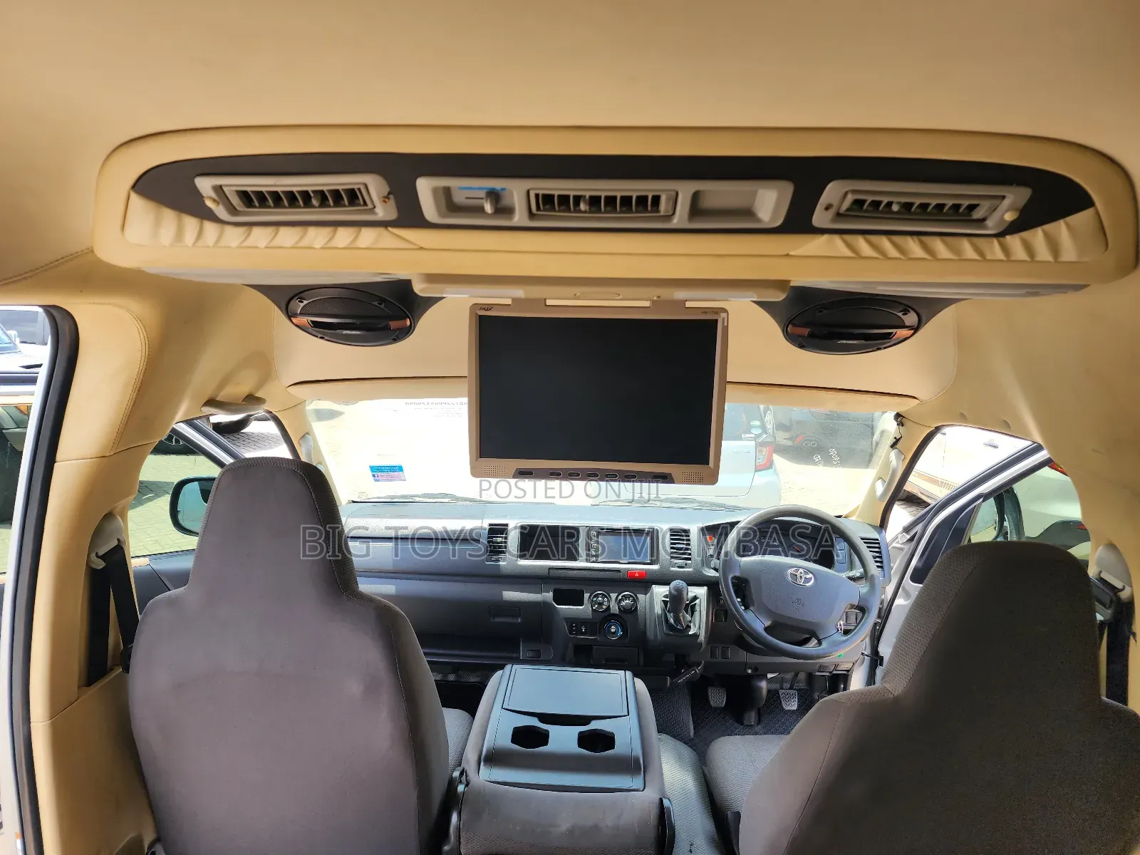 Toyota HiAce 2019 Silver