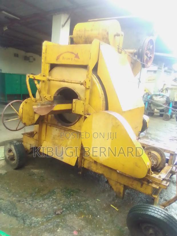 Concrete Mixer - thumbnail 2