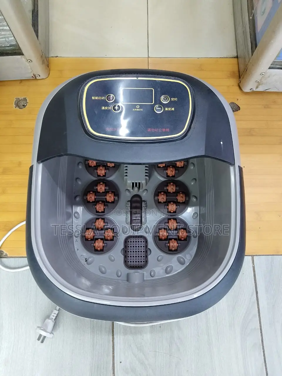 Footspa Massanger Machine