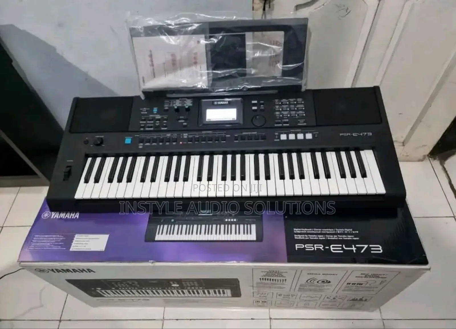 Yamaha PSR E 473 Keyboard Complete With Metallic Adjustable Stand