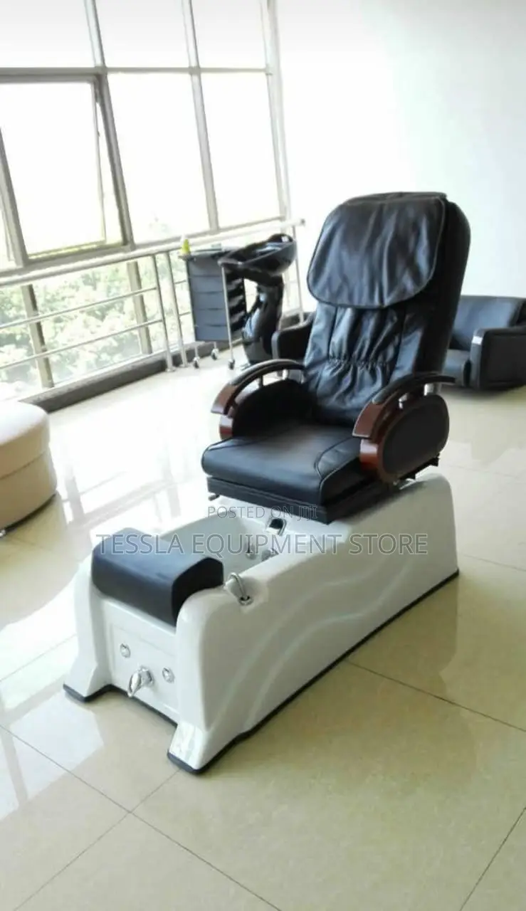 Luxurious Pedicures Spa Seat