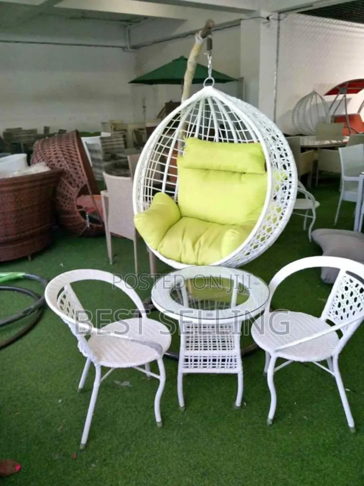 Best White 2 Seater Outdoor Set