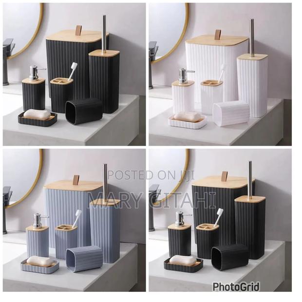 6 in Luxury Bathroom Accessories Set With Bamboo Lid