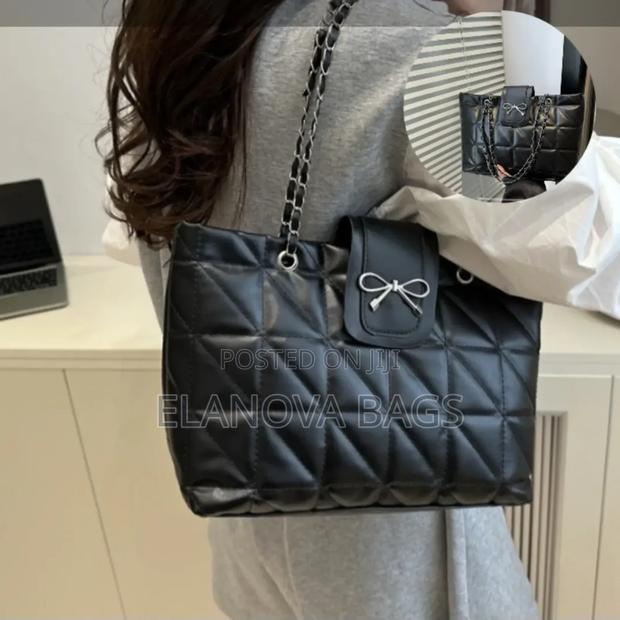 Elanova Bags