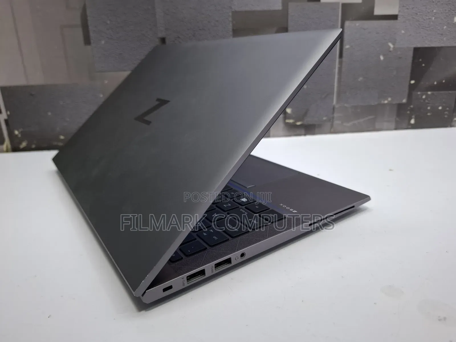 Laptop HP ZBook Firefly 14 G7 32GB Intel Core i7 SSD 512GB
