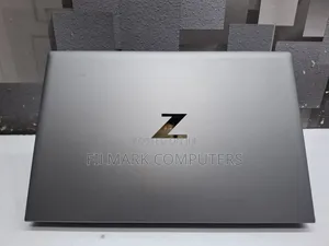 Laptop HP ZBook Firefly 14 G7 32GB Intel Core i7 SSD 512GB