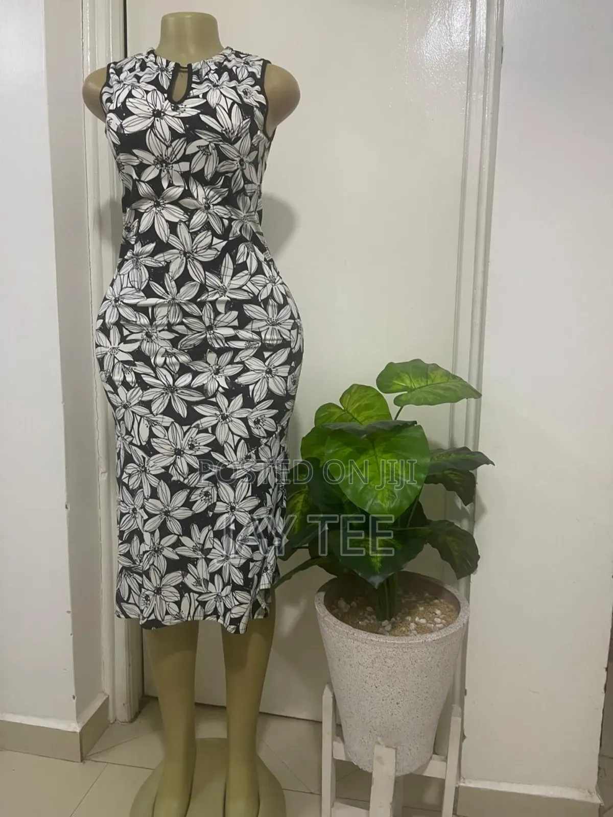 Dresses New And Second Hand