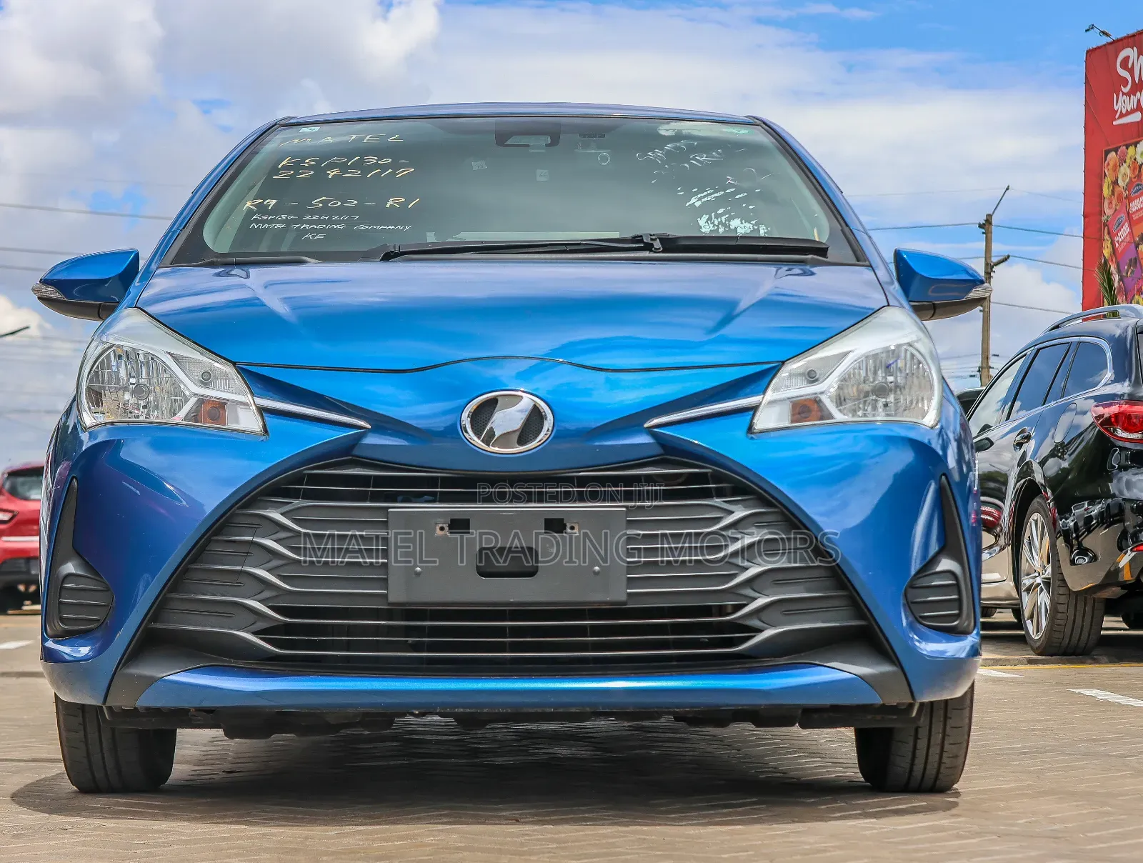 Toyota Vitz 1.3 FWD 5dr 2018 Blue
