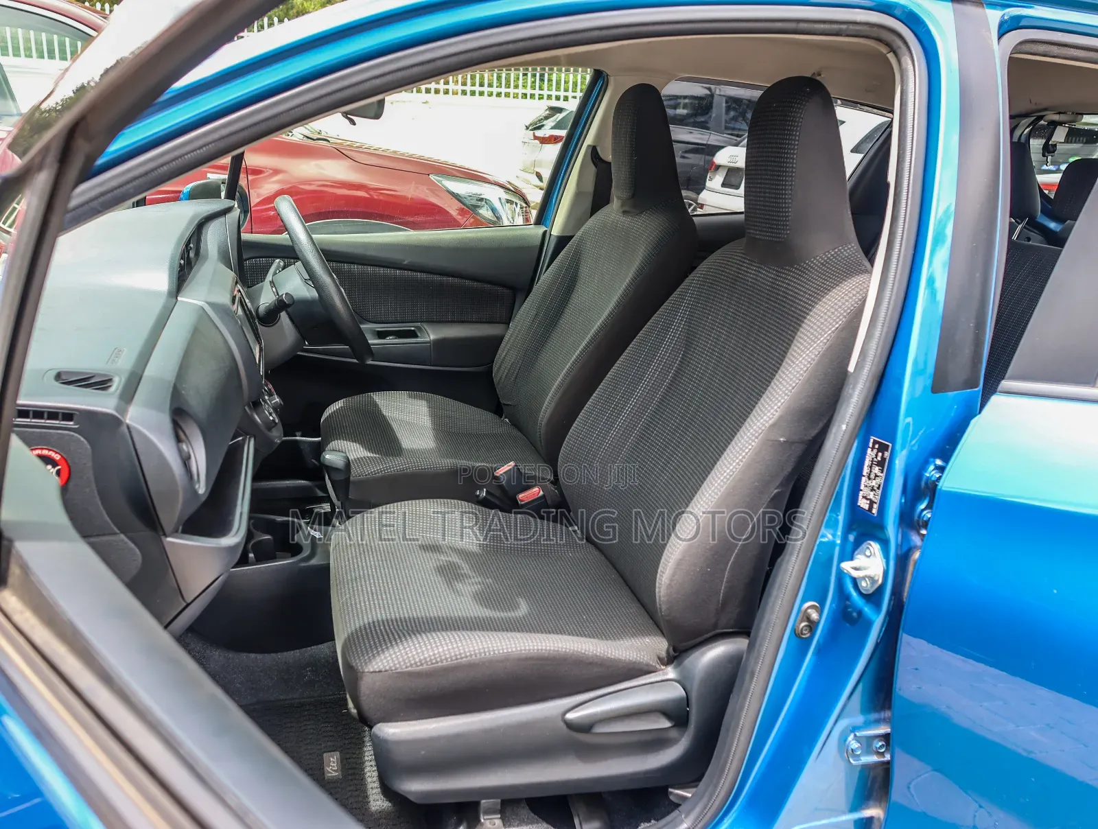Toyota Vitz 1.3 FWD 5dr 2018 Blue