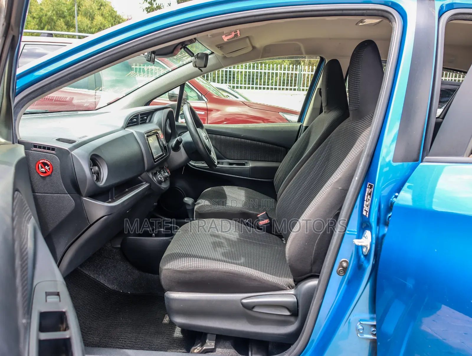 Toyota Vitz 1.3 FWD 5dr 2018 Blue