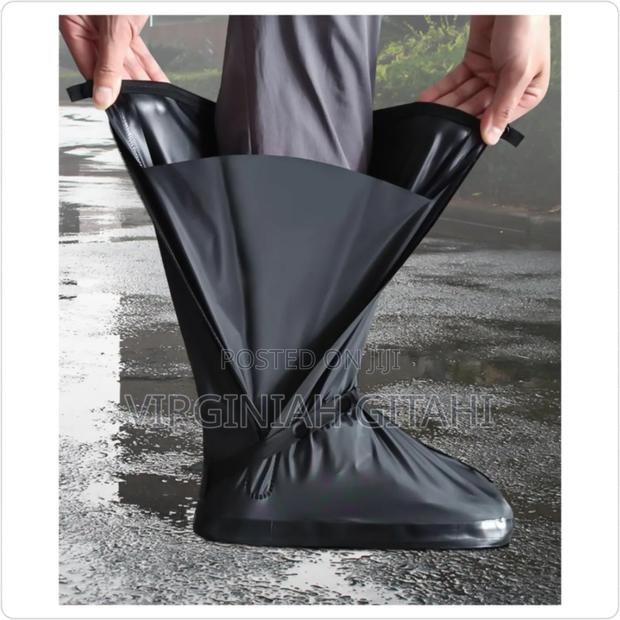 Black *Waterproof Shoes Cover / Rain Boots*