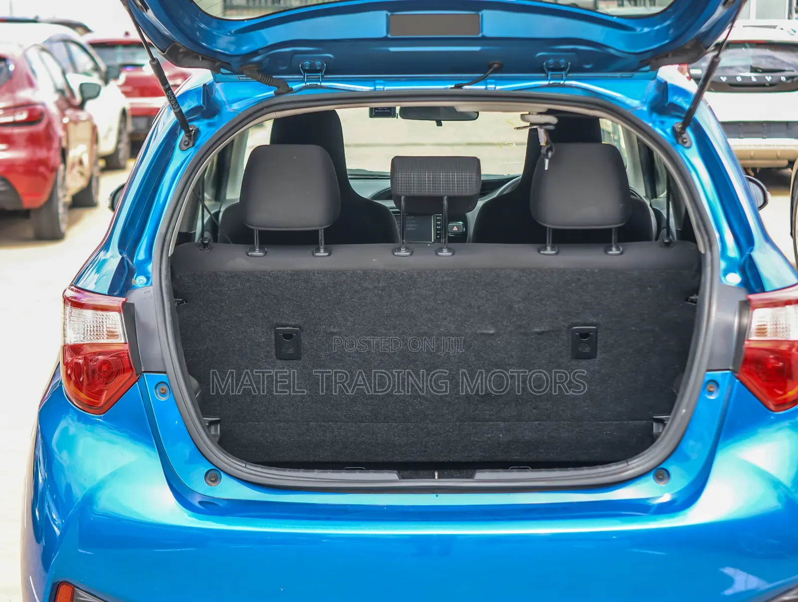 Toyota Vitz 1.3 FWD 5dr 2018 Blue