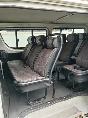 Toyota HiAce 2010 White