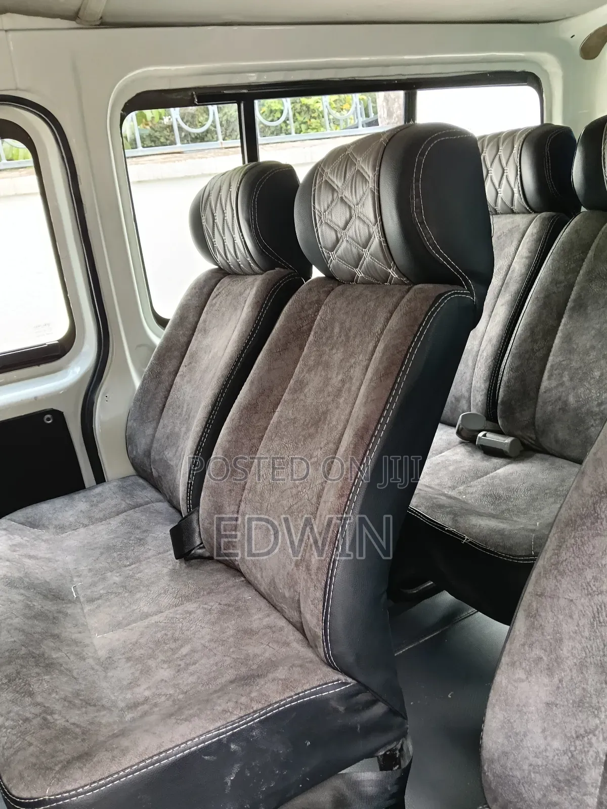 Toyota HiAce 2010 White