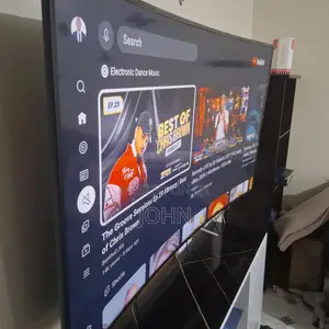 Samsung 7 Series Curved. 65 Inches Uhdtv
