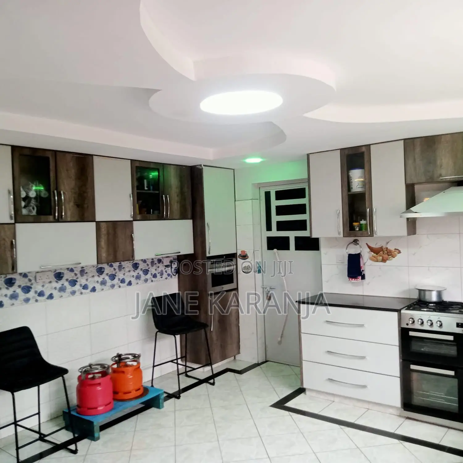 Furnished 5bdrm Mansion in Zambezi for sale