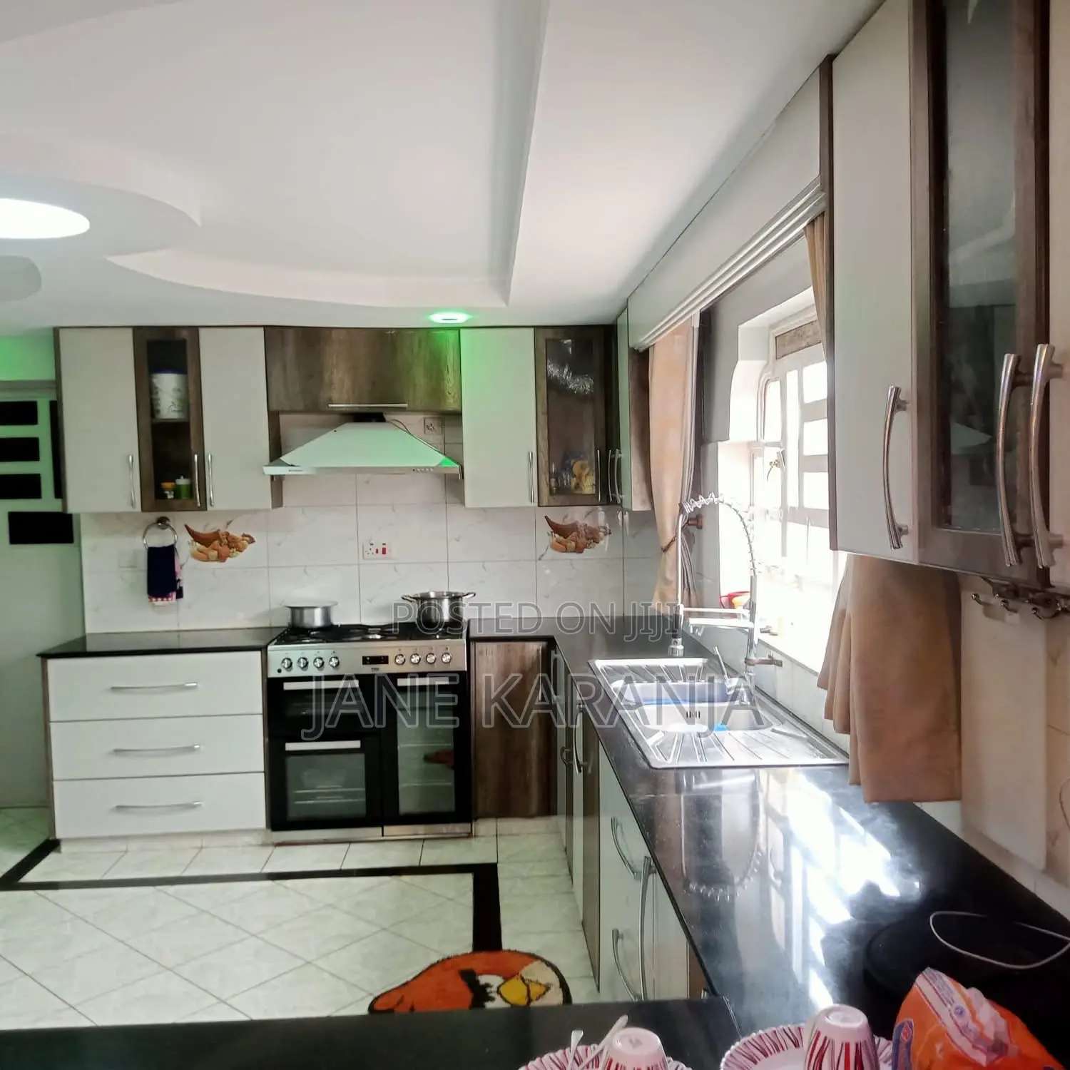 Furnished 5bdrm Mansion in Zambezi for sale