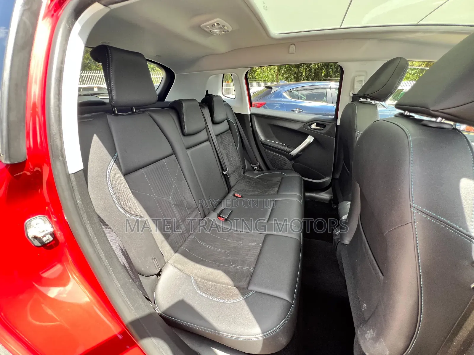 Peugeot 2008 1.2 PureTech (130 Hp) 2017 Red