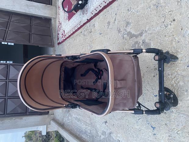 Baby Stroller - thumbnail 2