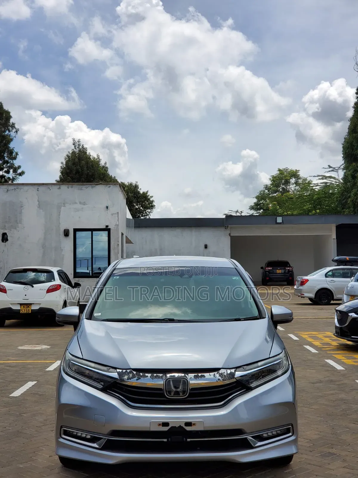 Honda Fit Shuttle 1.5 Hybrid 2WD 2018 Silver
