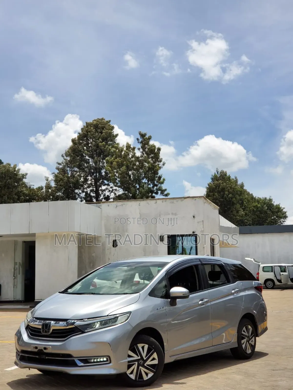Honda Fit Shuttle 1.5 Hybrid 2WD 2018 Silver