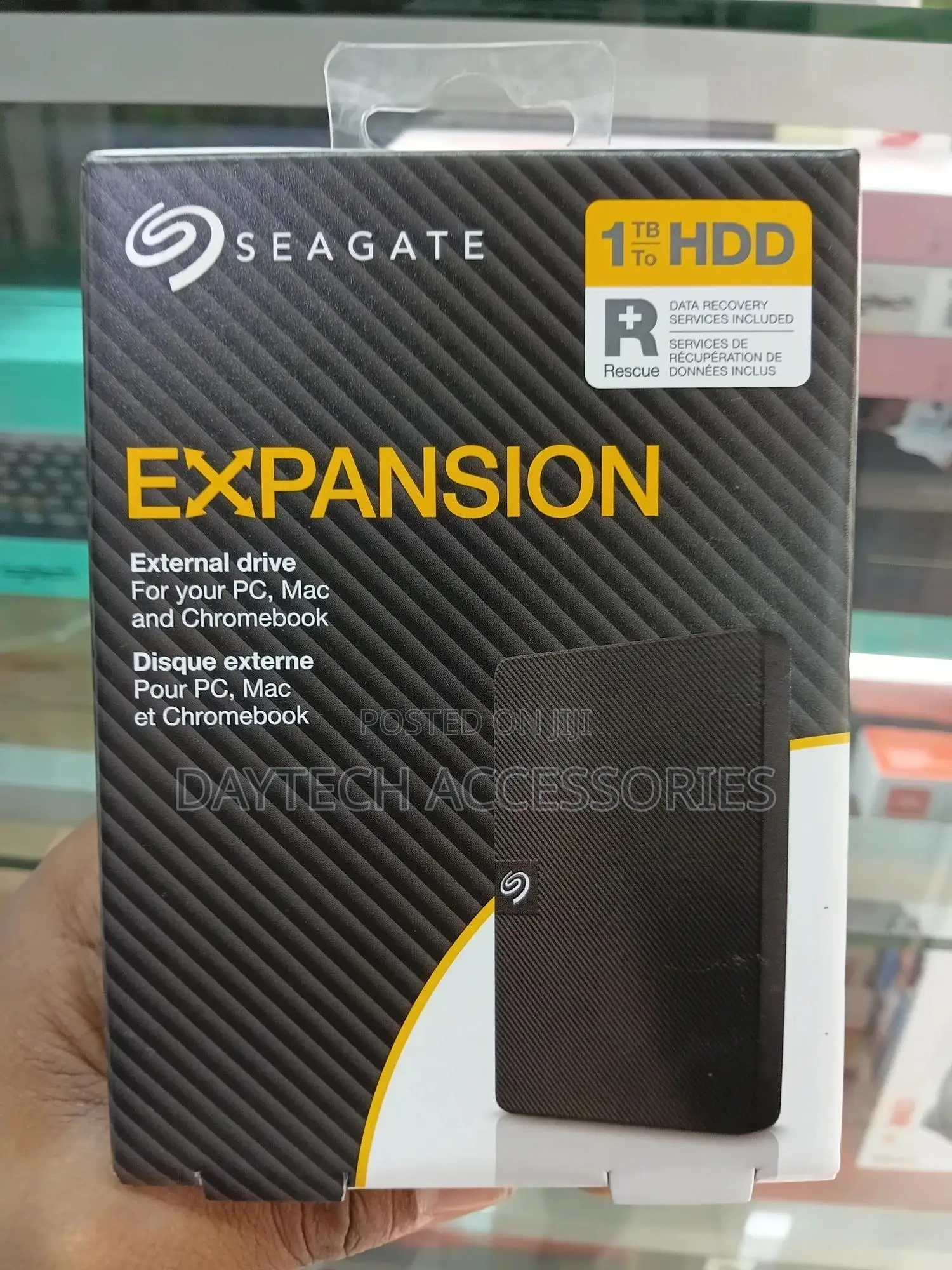 This Is a Seagate Expansion 1tb Portable External Hard Drive.