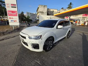 Mitsubishi Outlander 2011 White