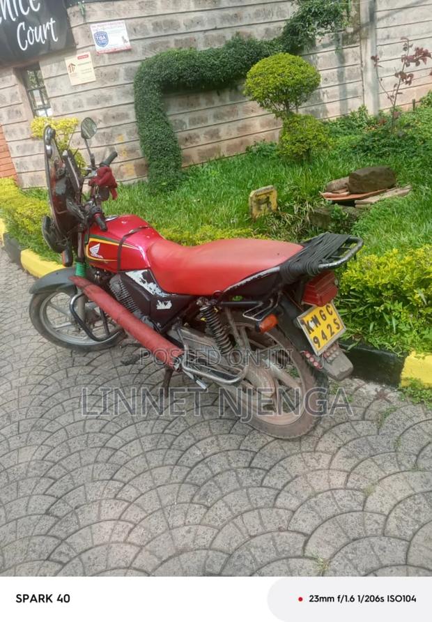 Honda CBR 2022 Red - thumbnail 2