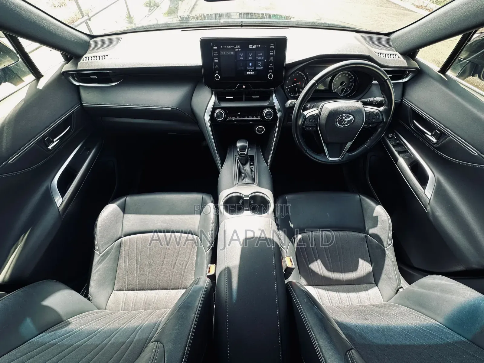 Toyota Harrier 2.0 4WD 2020 Black