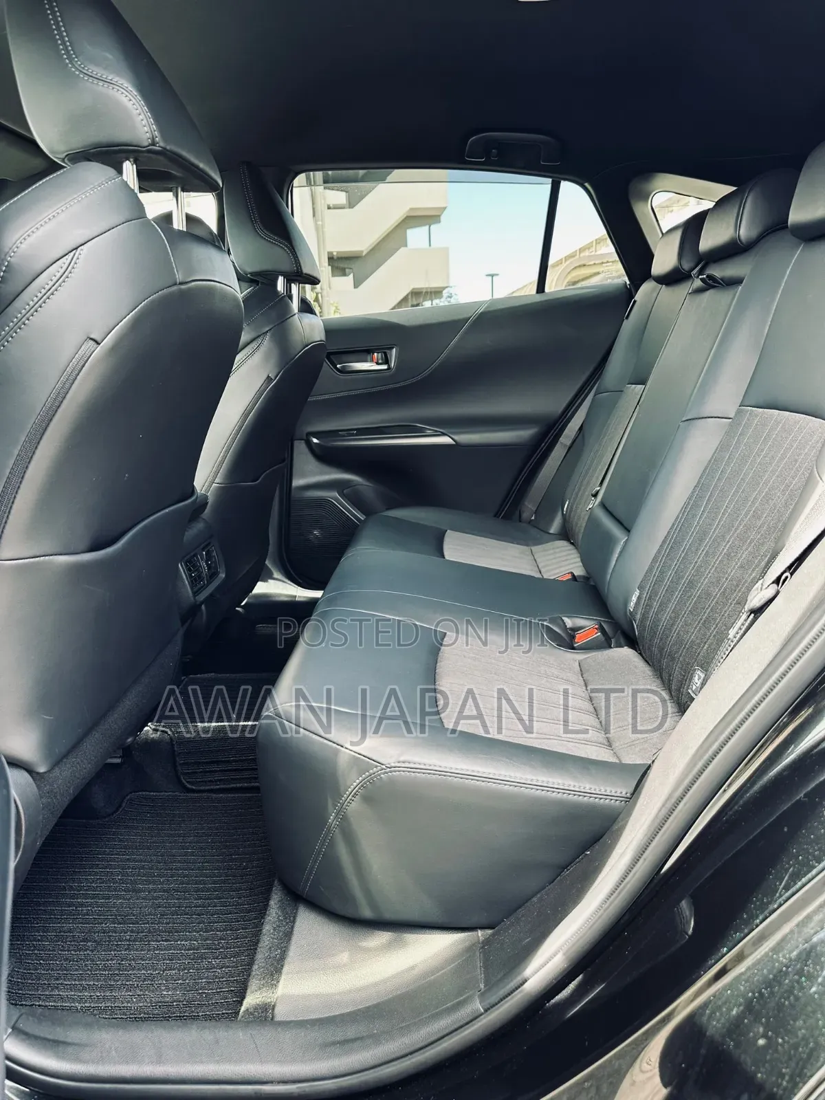 Toyota Harrier 2.0 4WD 2020 Black
