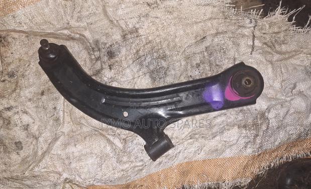 Nissan Tiida Suspension Arm - thumbnail 2