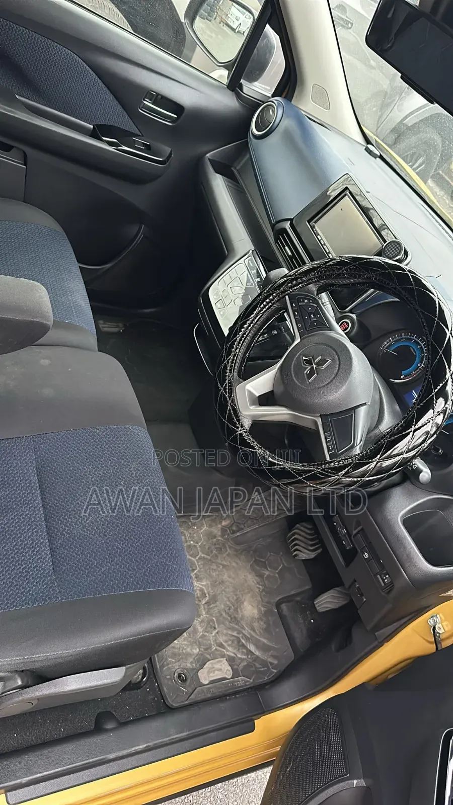 Mitsubishi EK Wagon 660 Hybrid FWD 2019 Yellow