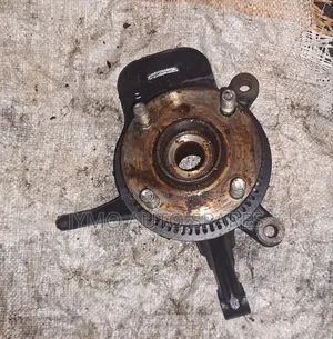 Suzuki Swift Front Wheel Hub