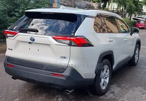 Toyota RAV4 2019 White