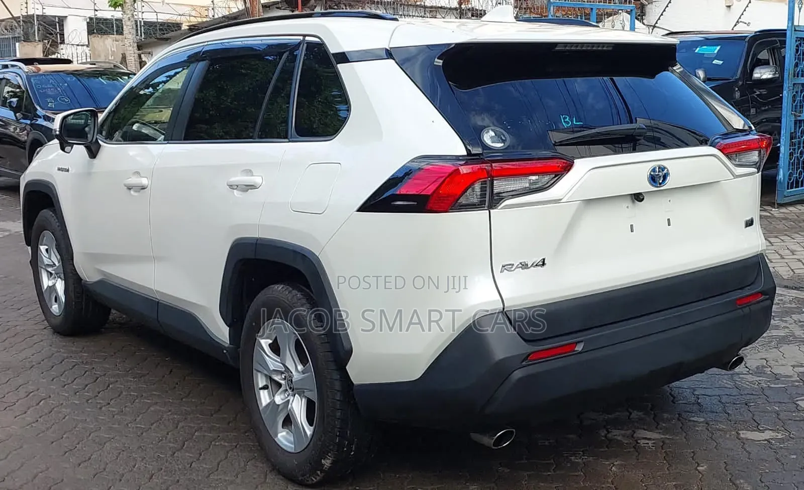 Toyota RAV4 2019 White
