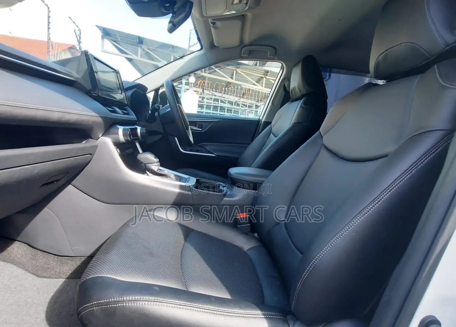 Toyota RAV4 2019 White