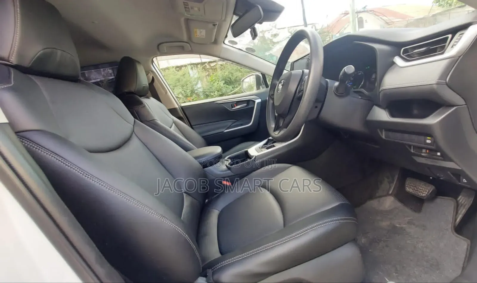 Toyota RAV4 2019 White