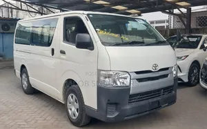 Toyota HiAce 2018 White