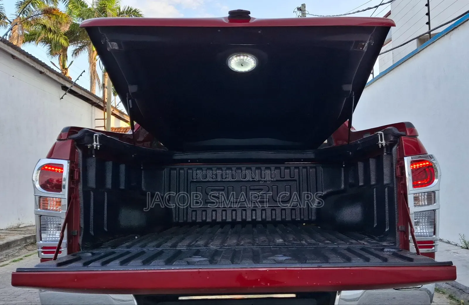 Isuzu D-MAX 2018 Red