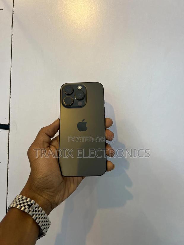 Apple iPhone 16 Pro 256 GB Black - thumbnail 2
