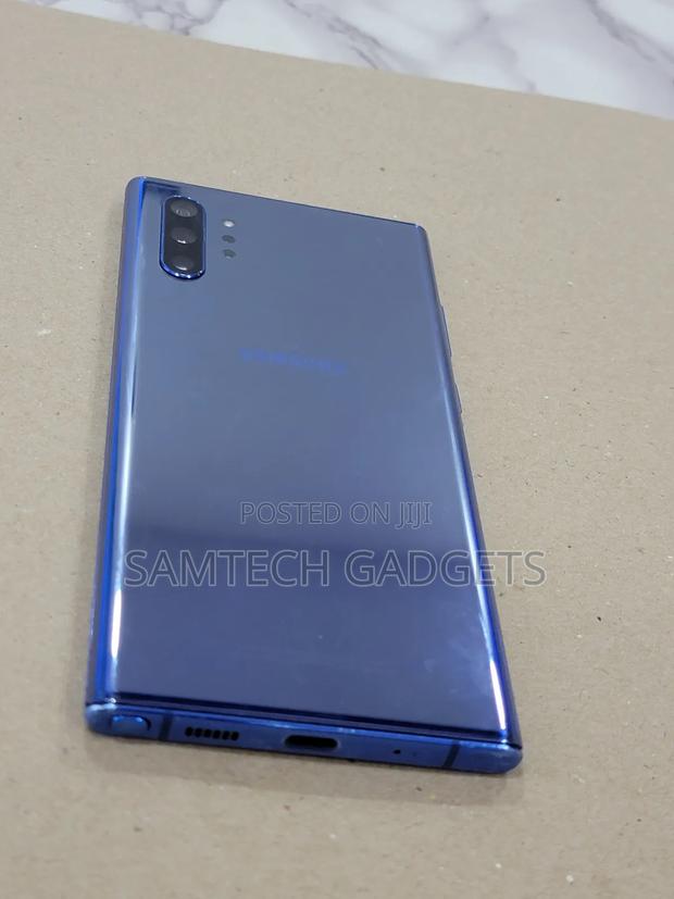 Samsung Galaxy Note 10 Plus 256 GB Blue - main view