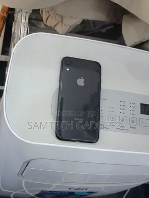 Apple iPhone XR 128 GB Black