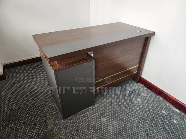 Modified Executive Desk - main view