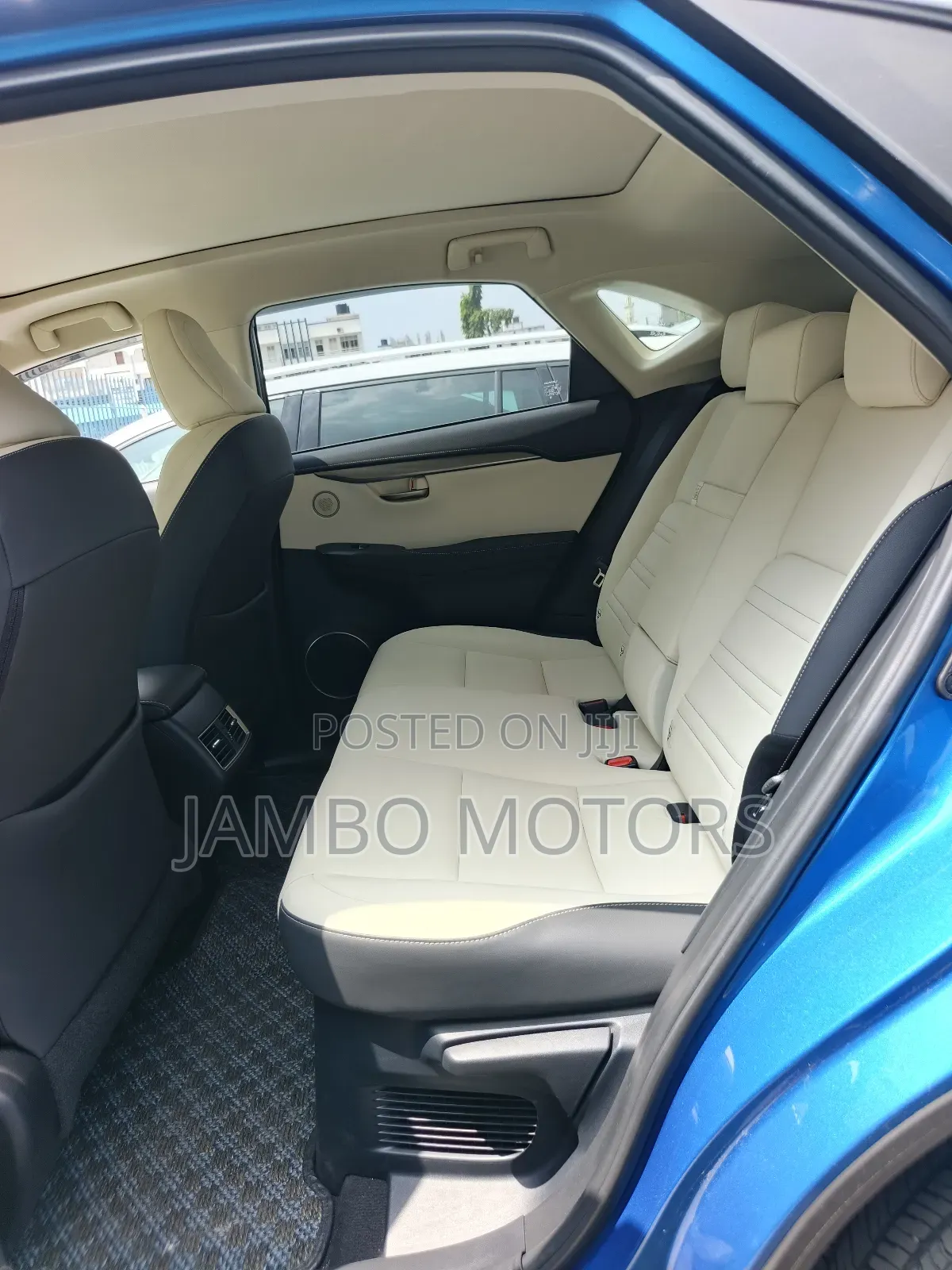 Lexus NX 300 FWD 2019 Blue