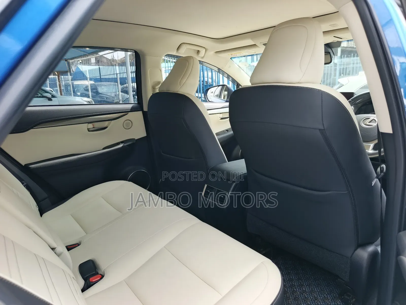 Lexus NX 300 FWD 2019 Blue