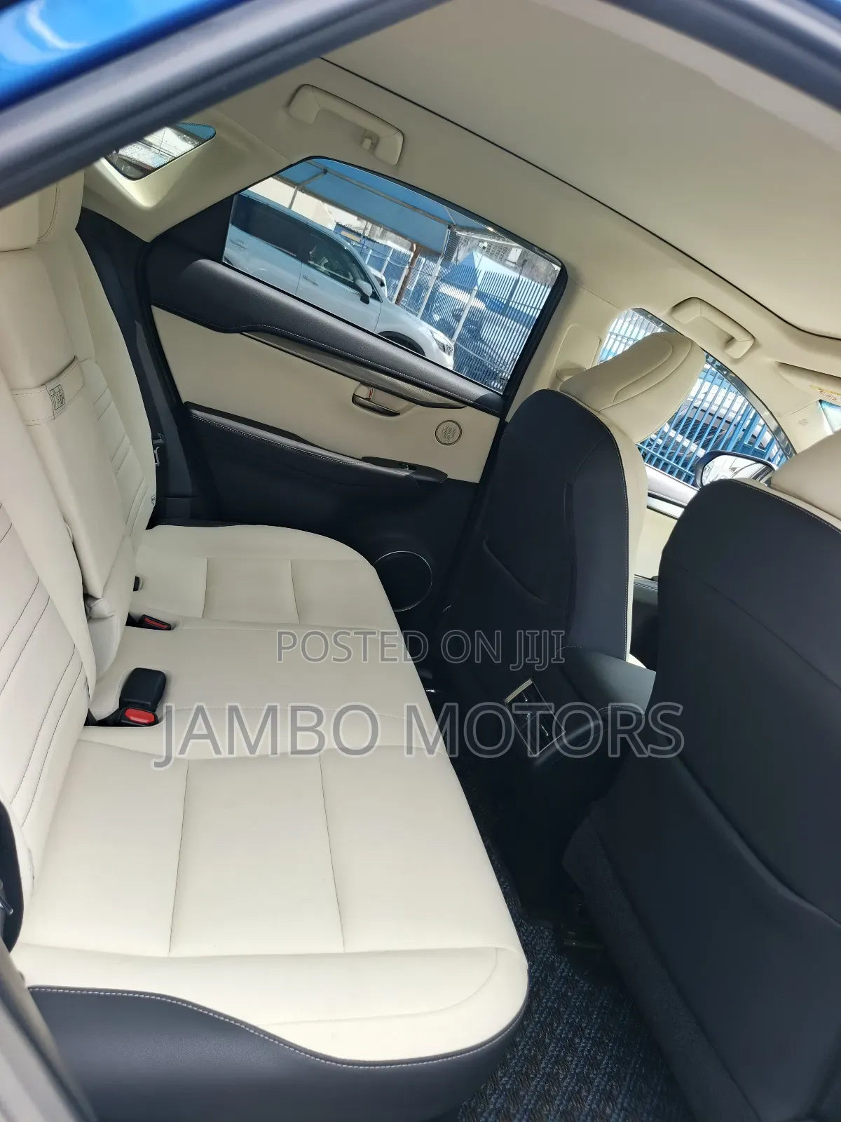 Lexus NX 300 FWD 2019 Blue